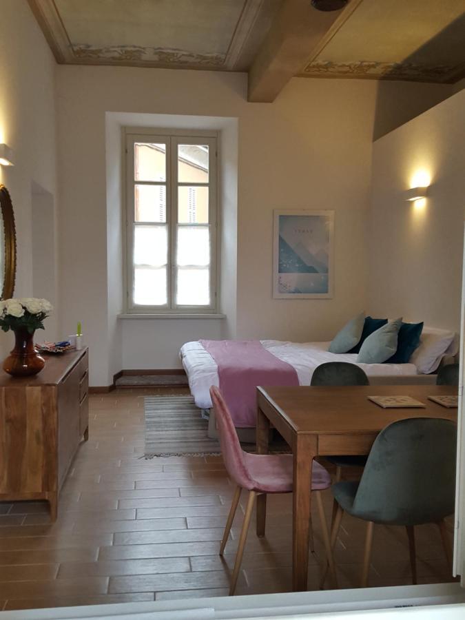 Apartment Maghetti - Modernized Flat In Historic Palazzo In The Center Of